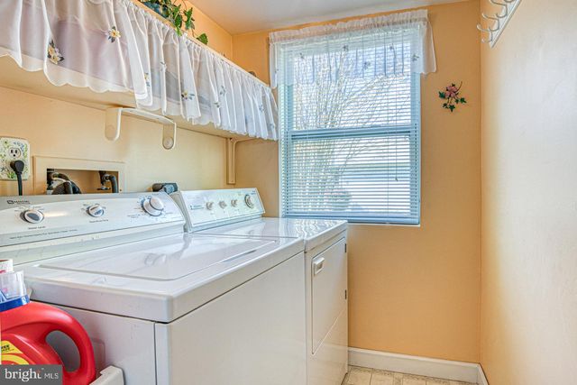 203 HAZEL RIDGE DR, Wilmington, DE 19810