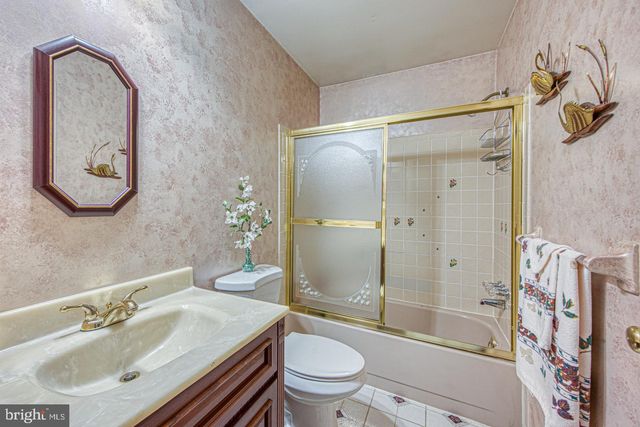 203 HAZEL RIDGE DR, Wilmington, DE 19810
