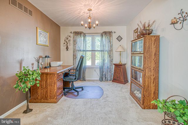 203 HAZEL RIDGE DR, Wilmington, DE 19810