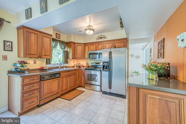 203 HAZEL RIDGE DR, Wilmington, DE 19810