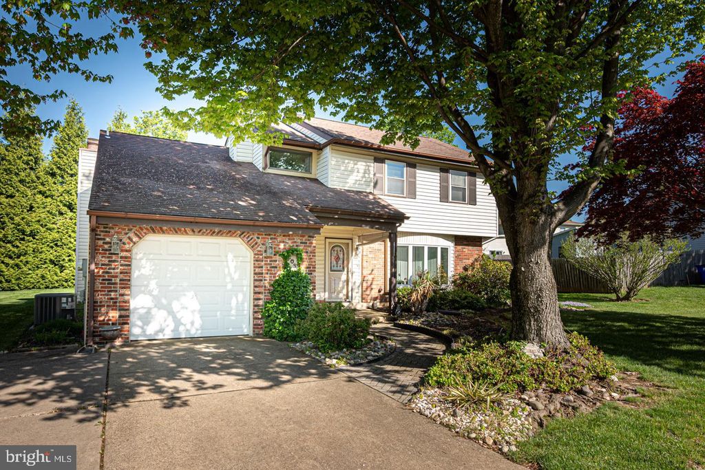 203 HAZEL RIDGE DR, Wilmington, DE 19810