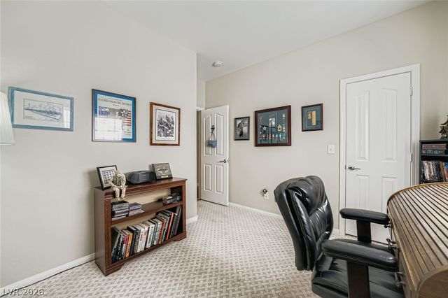 10059 Oak Creek Canyon Avenue, Las Vegas, NV 89147