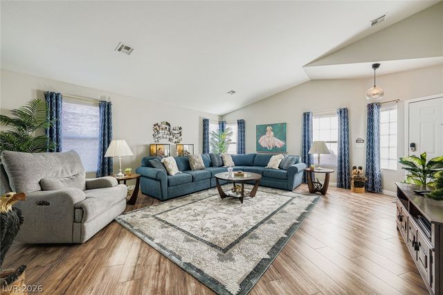 10059 Oak Creek Canyon Avenue, Las Vegas, NV 89147