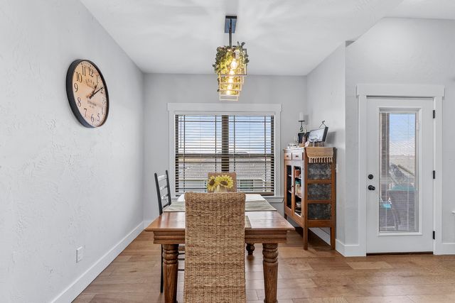 1103 S Brooks Avenue, Ozark, MO 65721