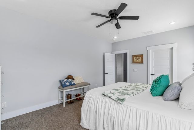 1103 S Brooks Avenue, Ozark, MO 65721