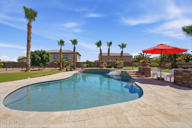 7561 W ARTEMISA Avenue, Peoria, AZ 85383