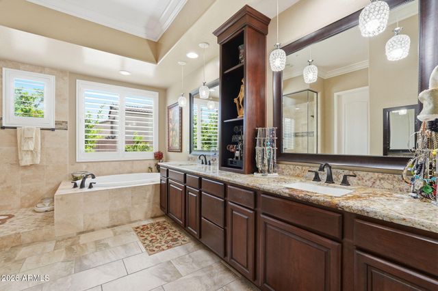 7561 W ARTEMISA Avenue, Peoria, AZ 85383