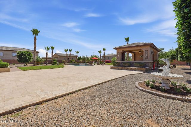 7561 W ARTEMISA Avenue, Peoria, AZ 85383
