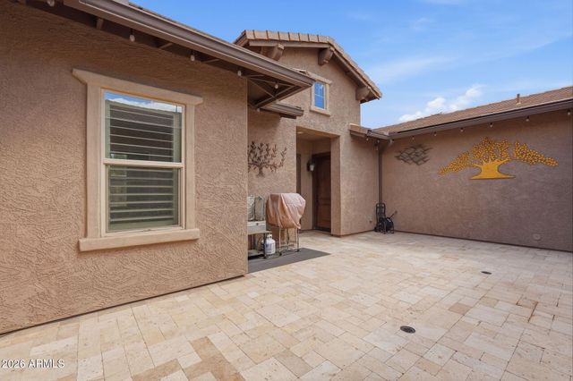 7561 W ARTEMISA Avenue, Peoria, AZ 85383