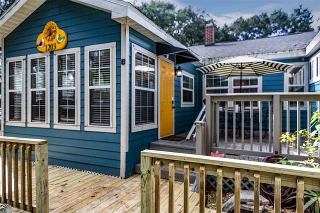 1203 NW 12TH AVENUE, Gainesville, FL 32601