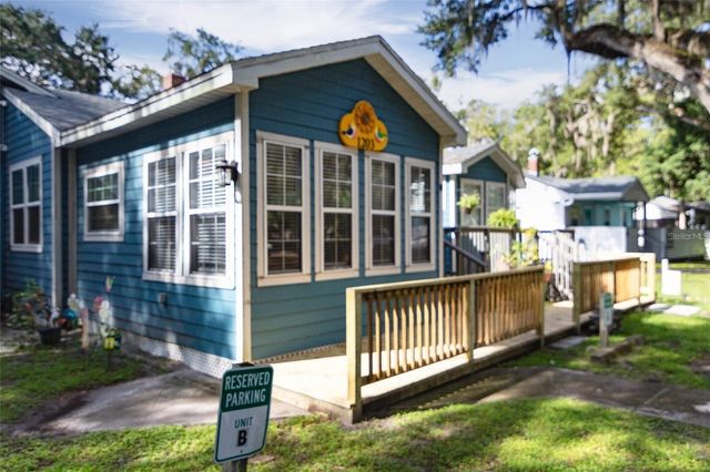 1203 NW 12TH AVENUE, Gainesville, FL 32601
