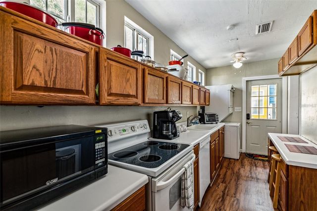 1203 NW 12TH AVENUE, Gainesville, FL 32601