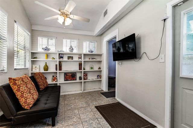 1203 NW 12TH AVENUE, Gainesville, FL 32601