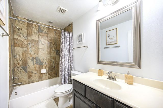 10702 Claythorne Court, Richmond, TX 77407