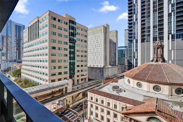 121 NE 5th Street 807, Miami, FL 33132