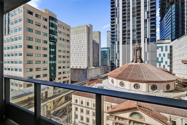 121 NE 5th Street 807, Miami, FL 33132