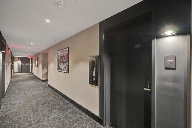 121 NE 5th Street 807, Miami, FL 33132