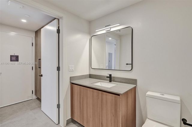 121 NE 5th Street 807, Miami, FL 33132