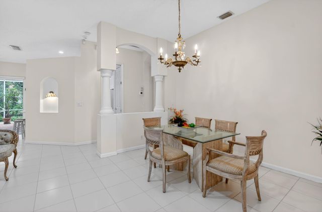 8813 Downing Street, Boynton Beach, FL 33472