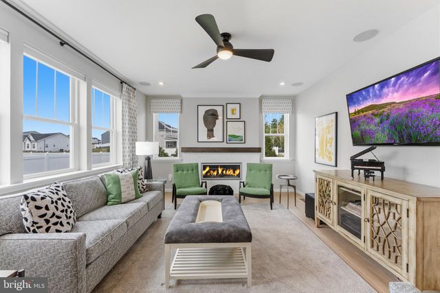 159 ABRAMS POINTE BLVD, Winchester, VA 22602