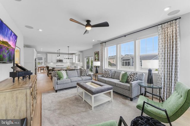 159 ABRAMS POINTE BLVD, Winchester, VA 22602