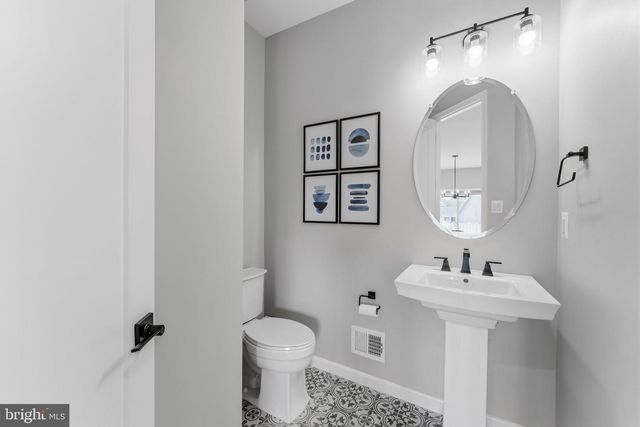 159 ABRAMS POINTE BLVD, Winchester, VA 22602