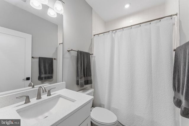 159 ABRAMS POINTE BLVD, Winchester, VA 22602