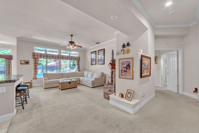 1548 Broder Cir, Folsom, CA 95630