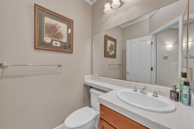 1548 Broder Cir, Folsom, CA 95630