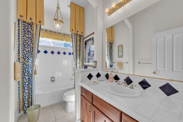 1548 Broder Cir, Folsom, CA 95630