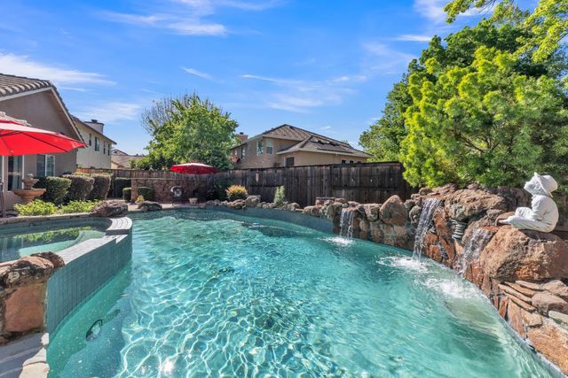 1548 Broder Cir, Folsom, CA 95630
