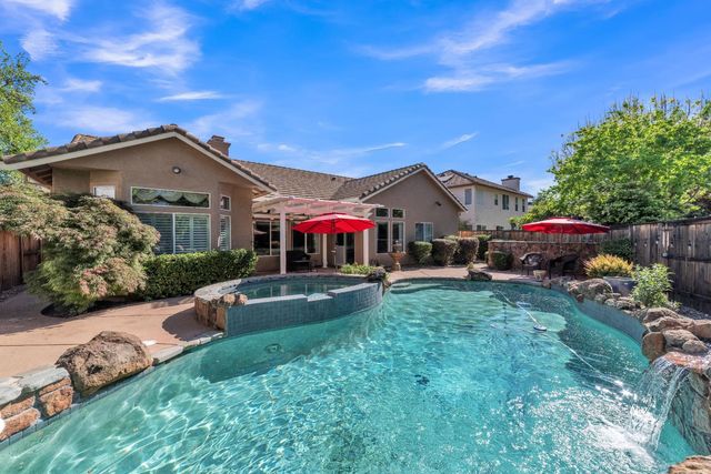 1548 Broder Cir, Folsom, CA 95630