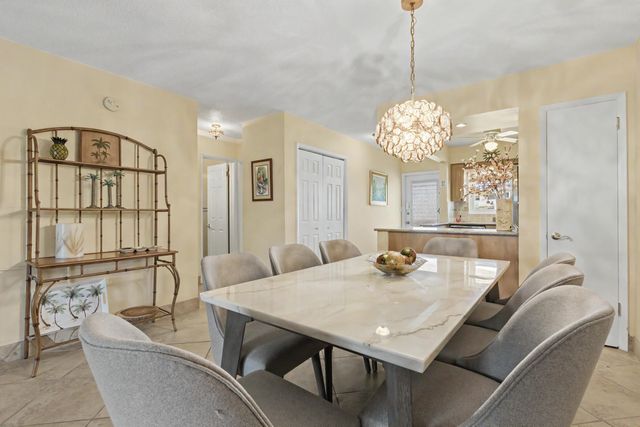 298 SE 6th Avenue 18, Pompano Beach, FL 33060