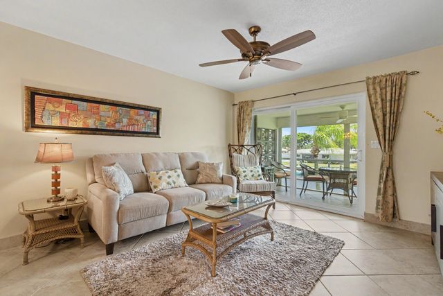 298 SE 6th Avenue 18, Pompano Beach, FL 33060