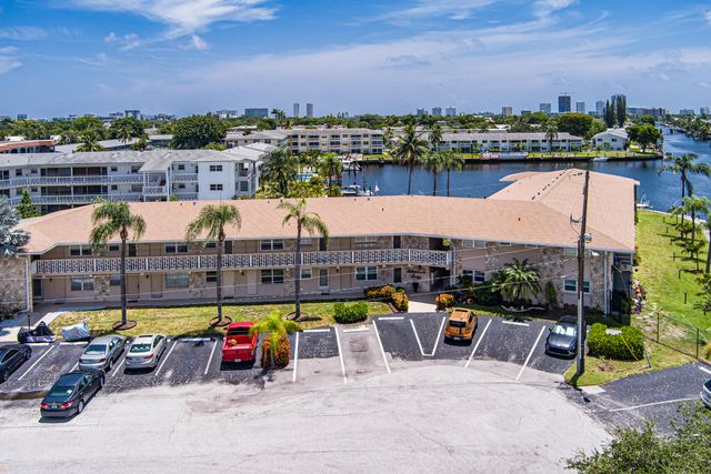 298 SE 6th Avenue 18, Pompano Beach, FL 33060