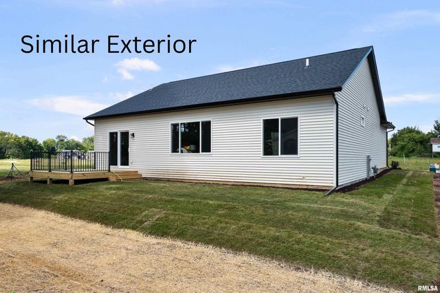 4711 WILLOW Circle, Davenport, IA 52806