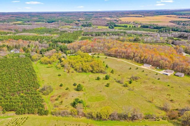 W7995 APACHE DRIVE, Wild Rose, WI 54984