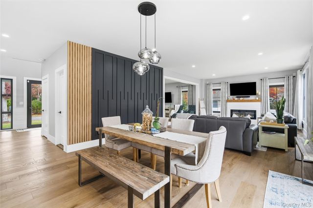 18 Timberpoint Road, East Islip, NY 11730