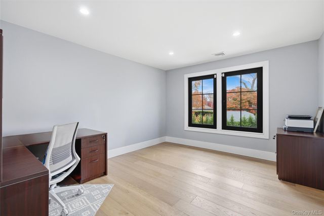 18 Timberpoint Road, East Islip, NY 11730