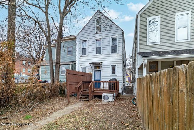 2124 Grinstead Dr, Louisville, KY 40204