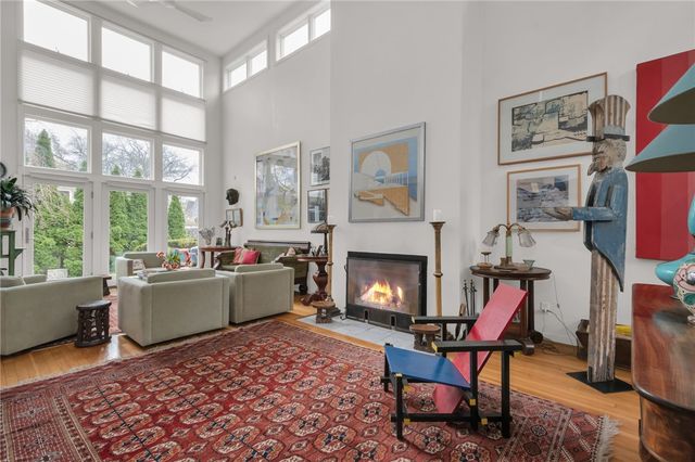 137 University Avenue, Providence, RI 02906