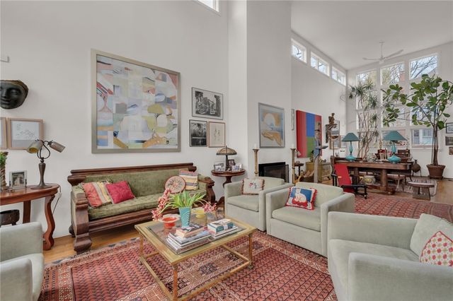 137 University Avenue, Providence, RI 02906