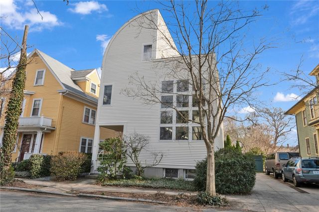 137 University Avenue, Providence, RI 02906