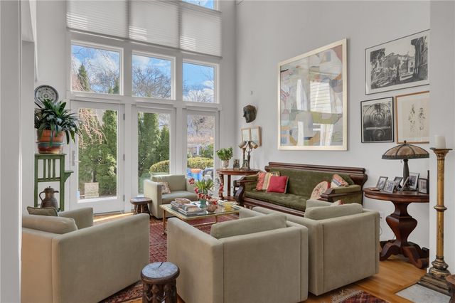 137 University Avenue, Providence, RI 02906