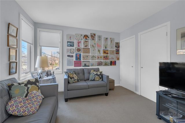 137 University Avenue, Providence, RI 02906