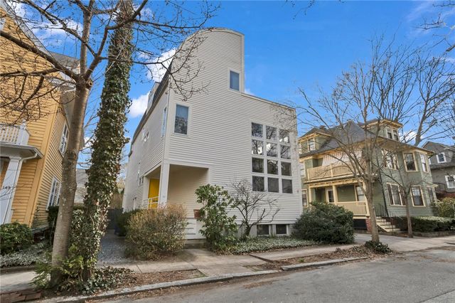 137 University Avenue, Providence, RI 02906