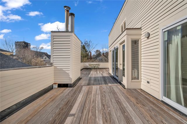 137 University Avenue, Providence, RI 02906