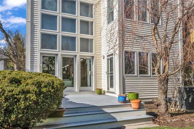 137 University Avenue, Providence, RI 02906