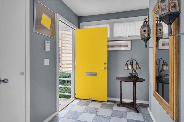 137 University Avenue, Providence, RI 02906