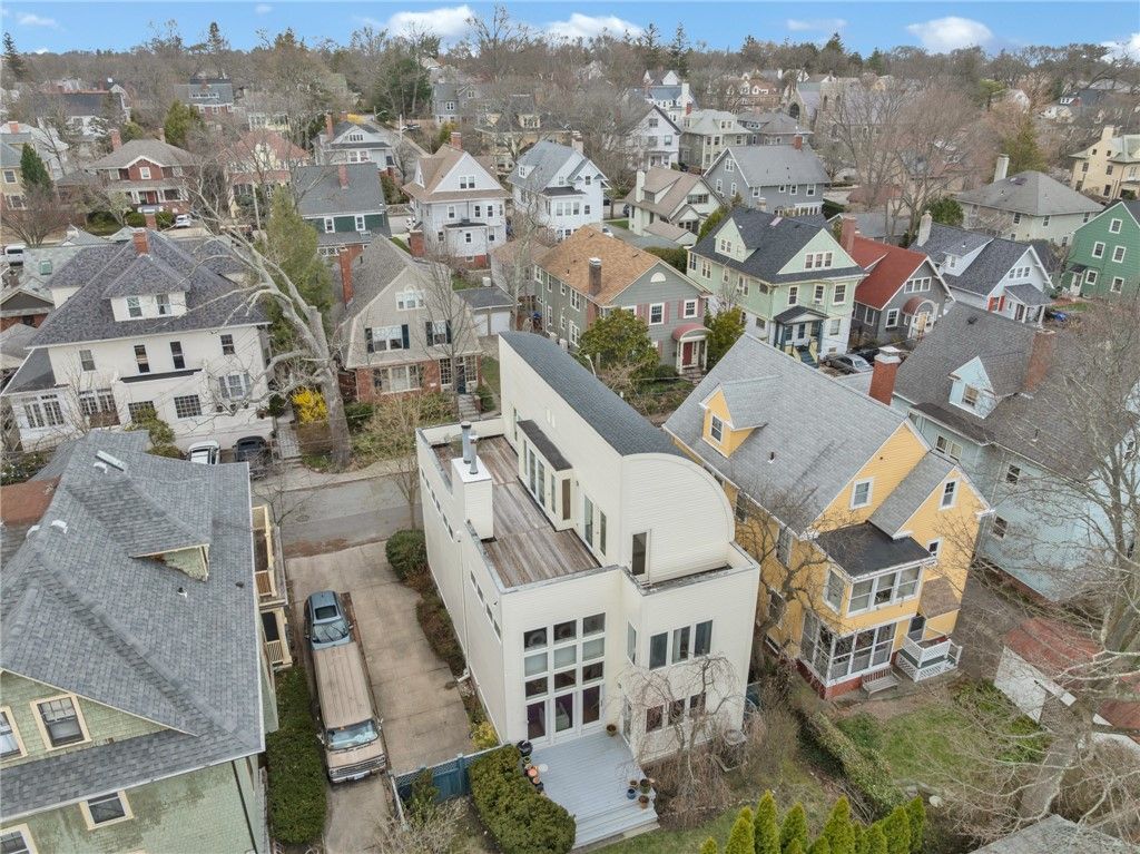 137 University Avenue, Providence, RI 02906